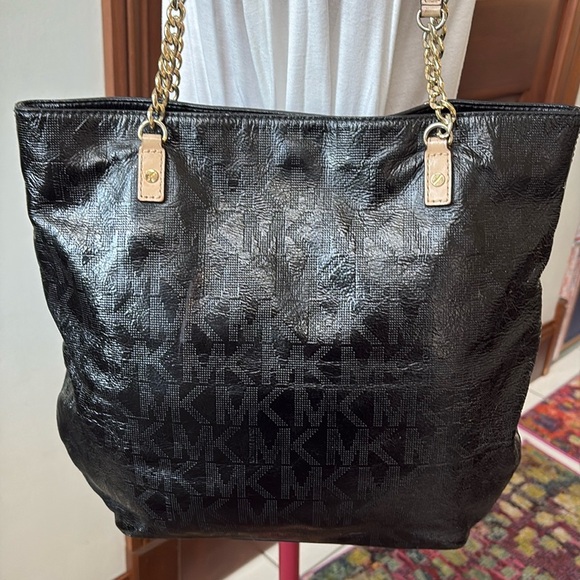 Michael Kors  shoulder bag  signature monogram leather black/Chain detail tan st - Picture 1 of 17